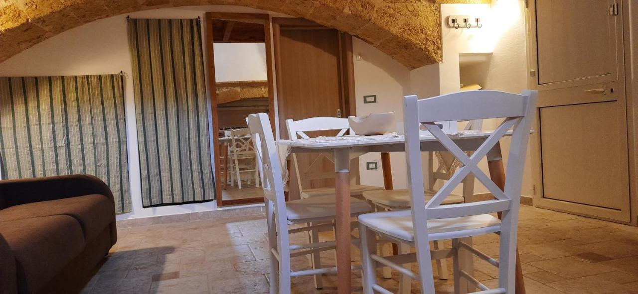 Casa Vacanze Salento Vicosoluna Морчано-ди-Леука Экстерьер фото